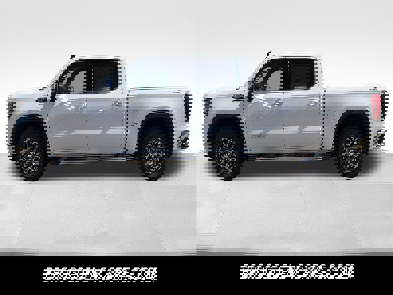 New 2026 GMC Sierra 1500 SLE w/ X31 Off-Road Package image 5