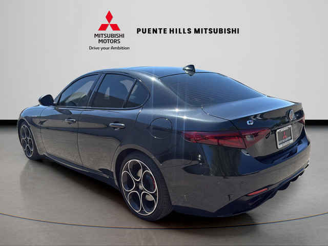 Used 2023 Alfa Romeo Giulia Veloce RWD image 7