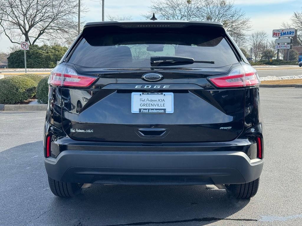 Used 2023 Ford Edge SE image 4