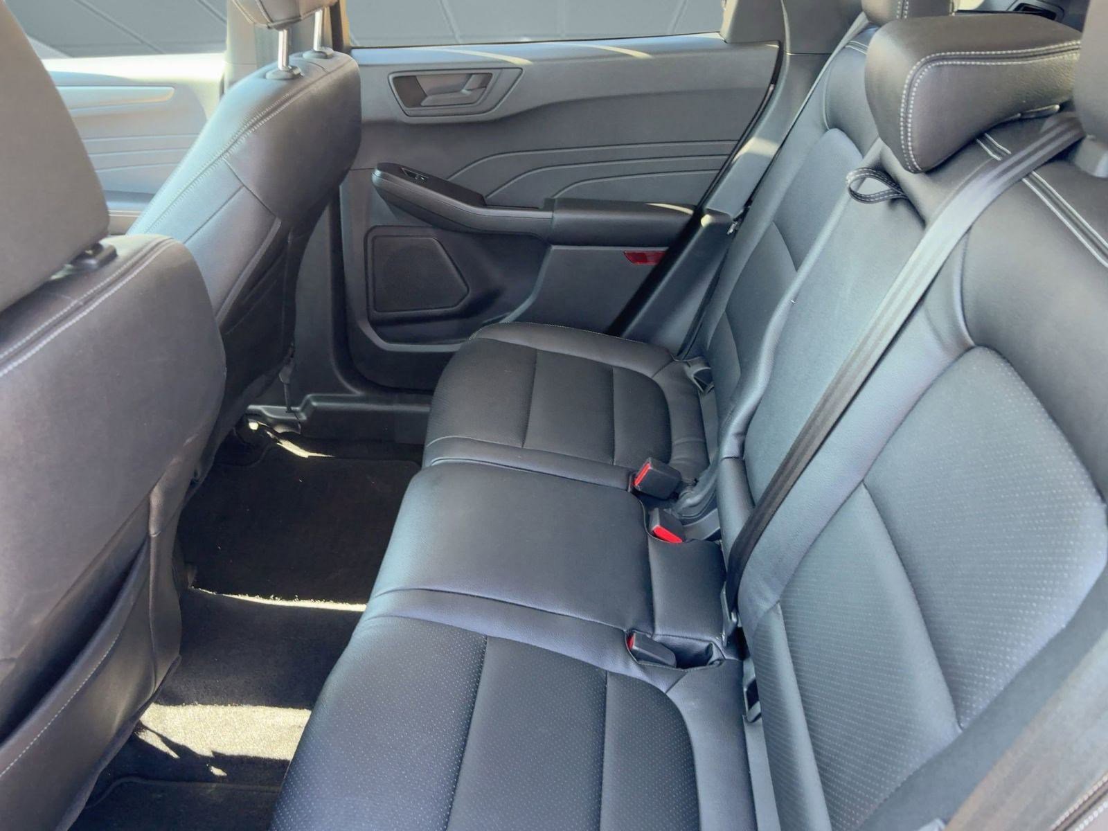 Used 2024 Ford Escape Active image 23