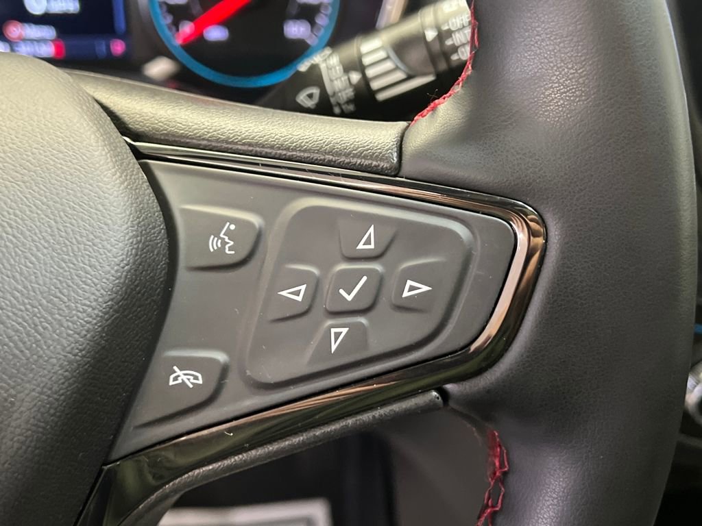 Used 2023 Chevrolet Equinox RS w/ RS Leather Package image 24