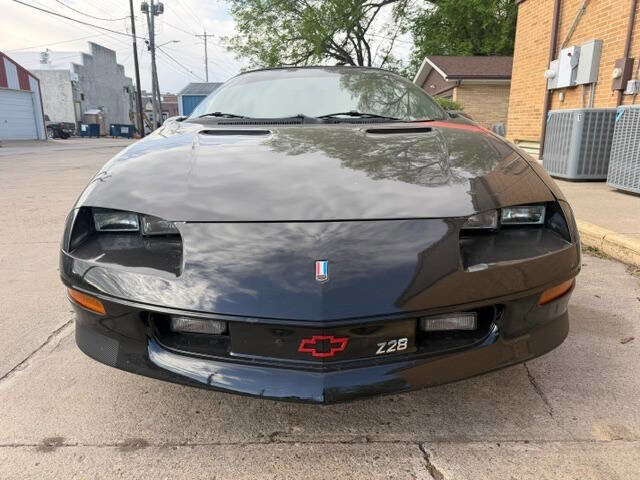 Used 1997 Chevrolet Camaro Z28 w/ Preferred Equipment Group 2 RWD image 10