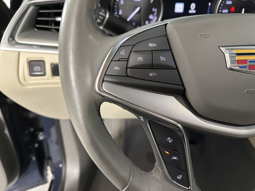 Used 2024 Cadillac XT5 Premium Luxury w/ Technology Package image 12