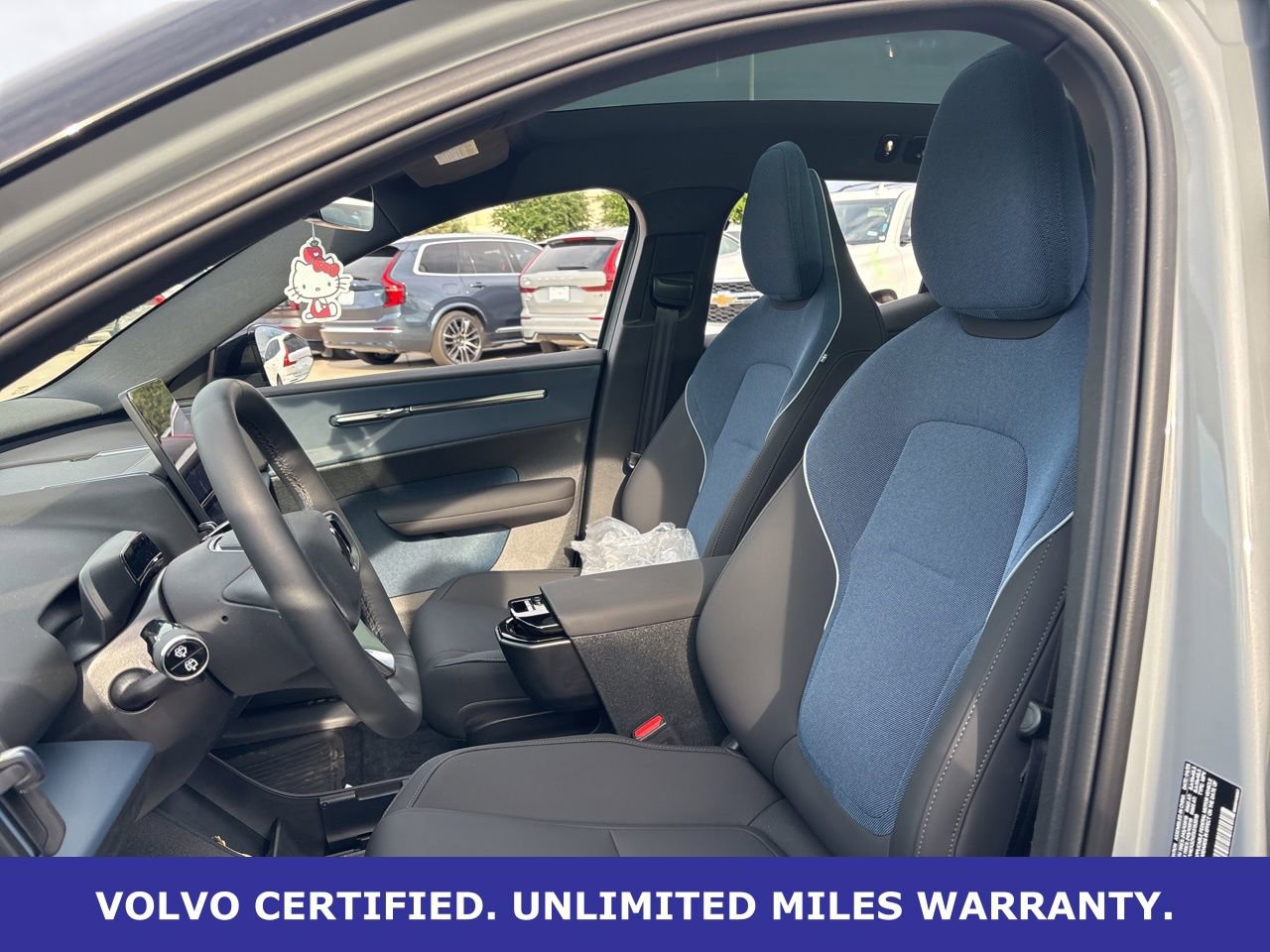 Certified 2025 Volvo EX30 Plus w/ Protection Package Premier AWD/4WD image 14