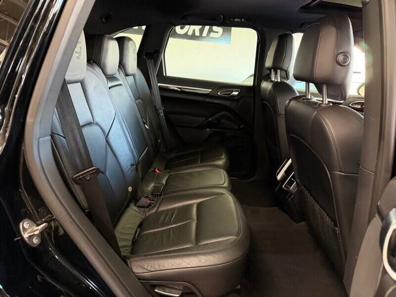 Used 2014 Porsche Cayenne Diesel Platinum Edition AWD/4WD image 40