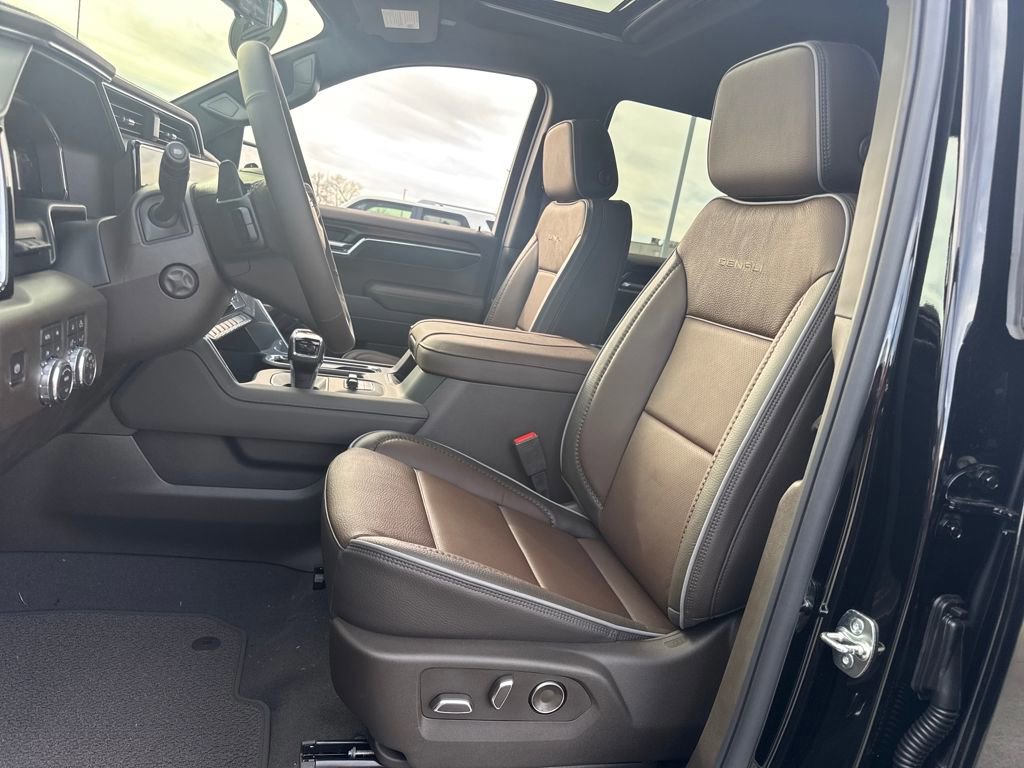 New 2026 GMC Sierra 1500 Denali w/ Denali Reserve Package image 17