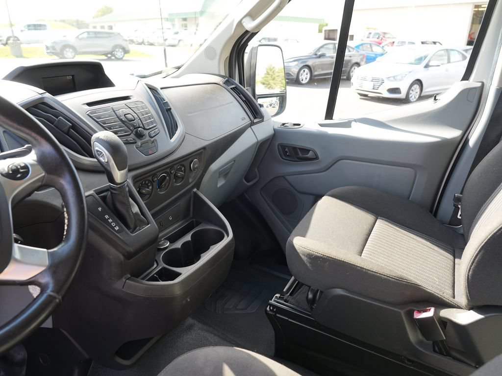 Used 2016 Ford Transit 150 130 Low Roof RWD image 19