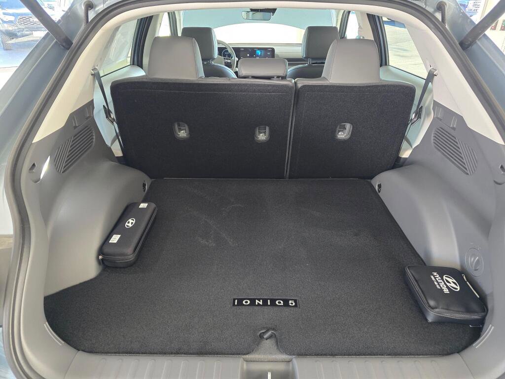 New 2026 Hyundai Ioniq 5 SEL image 17