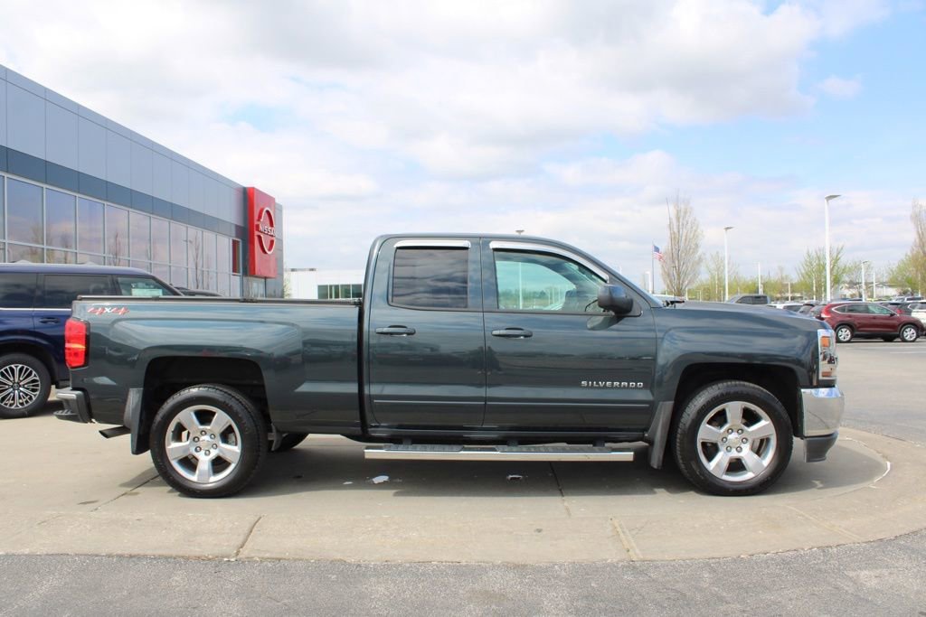Used 2018 Chevrolet Silverado 1500 LT w/ All Star Edition image 6