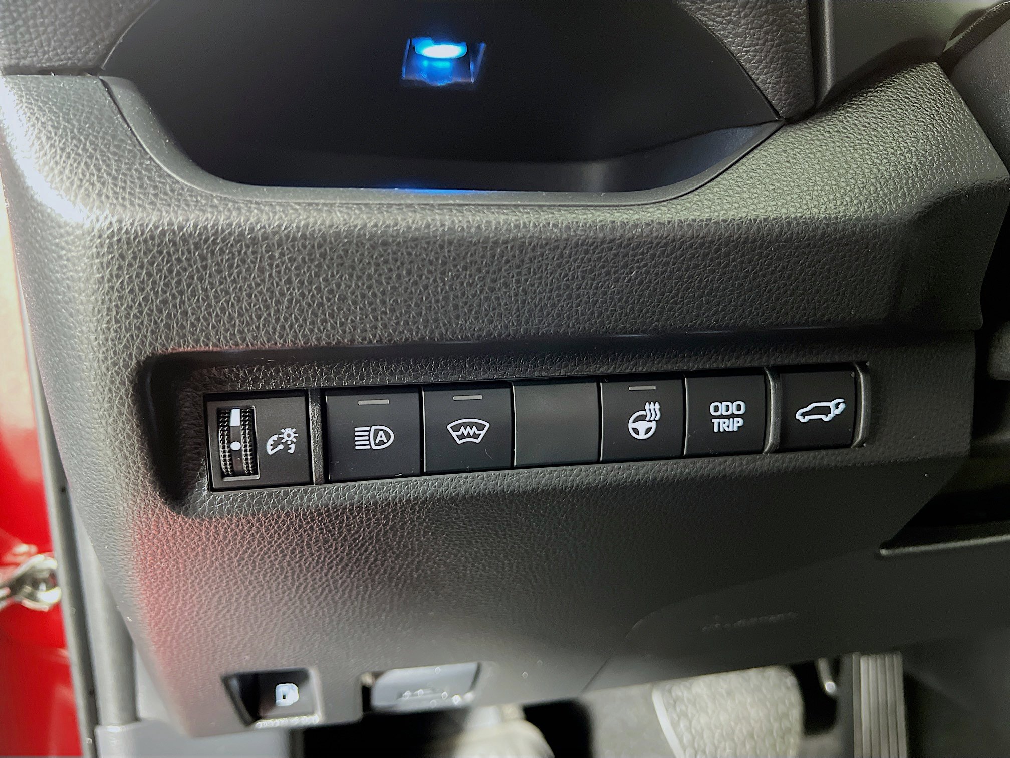 Certified 2025 Toyota RAV4 XSE w/ Weather Package AWD/4WD image 10