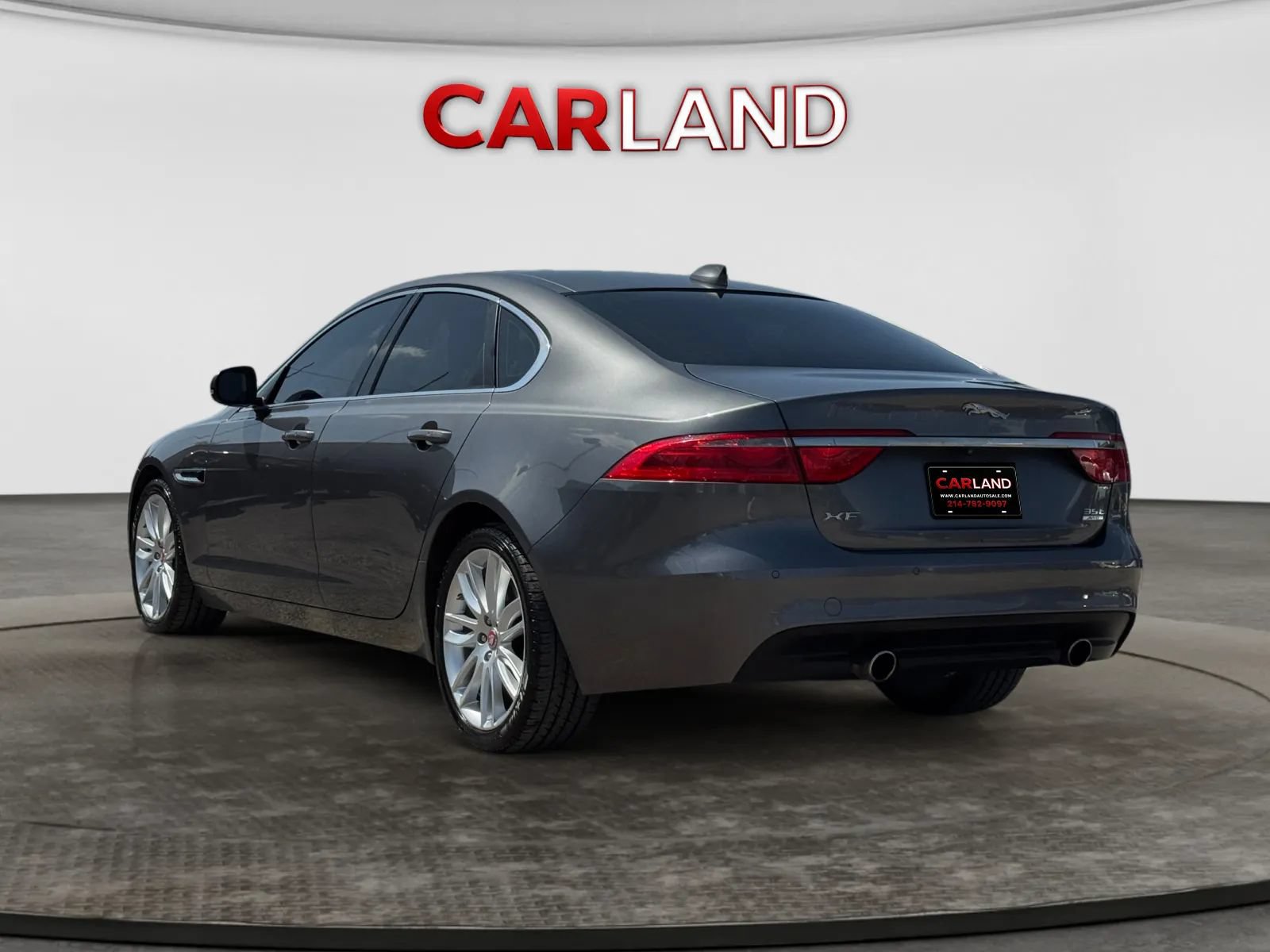 Used 2017 Jaguar XF Prestige AWD/4WD image 4