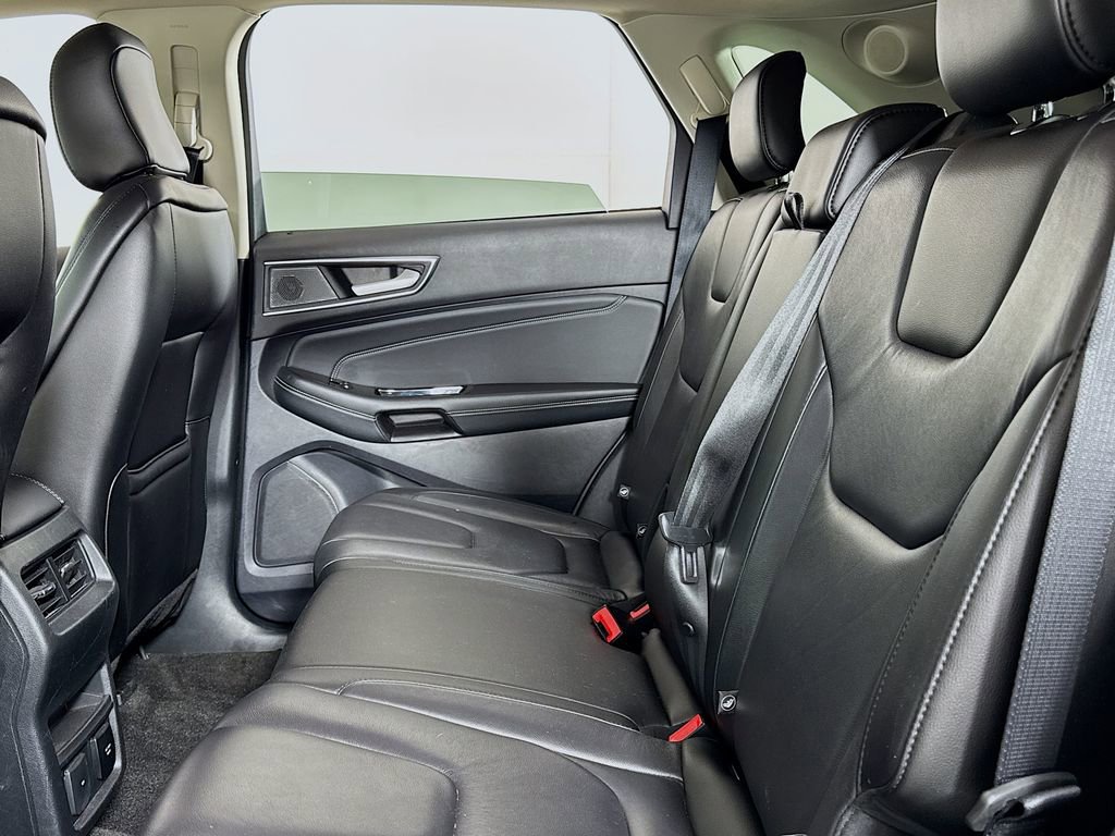 Used 2020 Ford Edge Titanium w/ Cargo Accessory Package FWD image 10