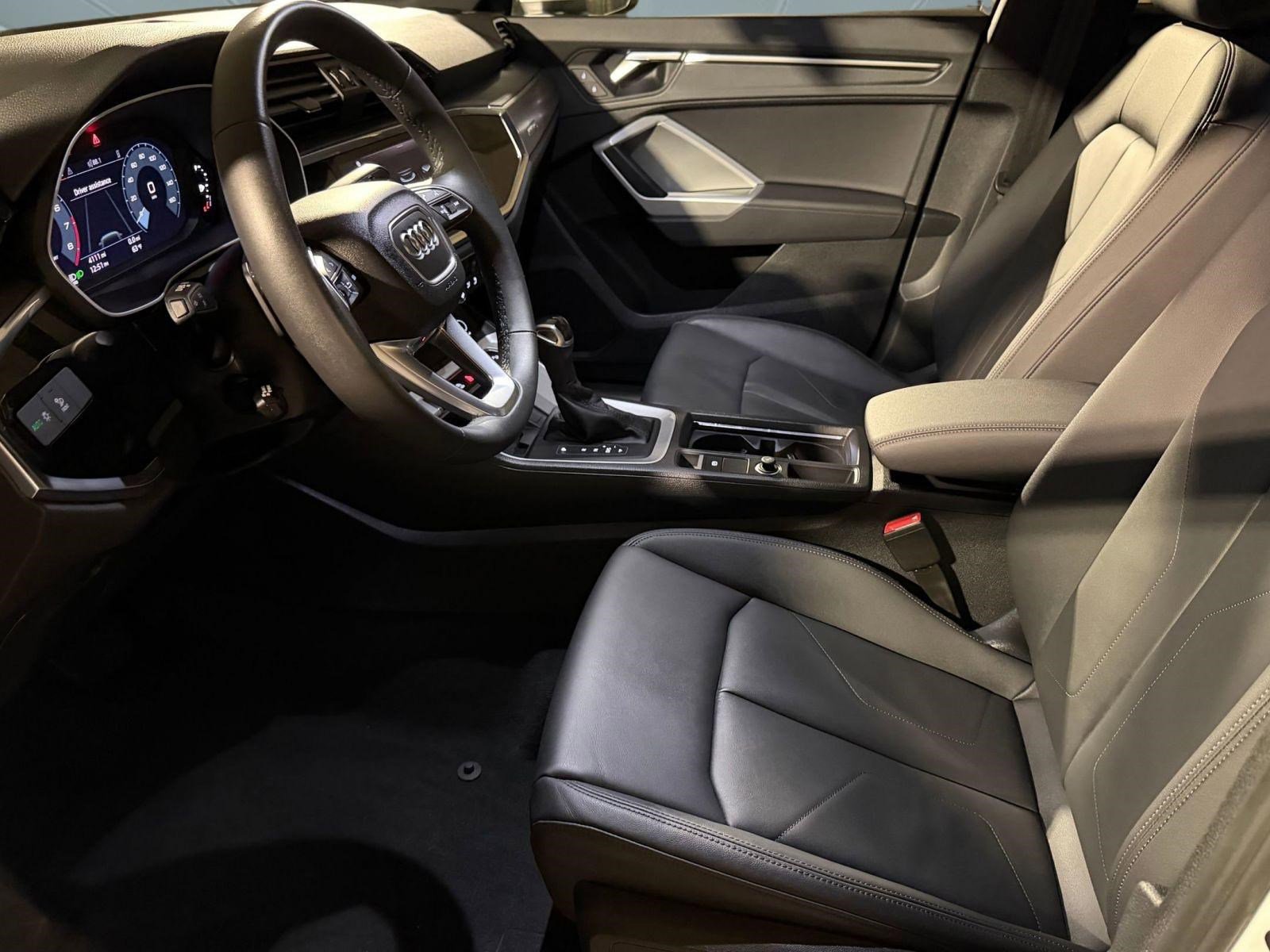 Certified 2025 Audi Q3 2.0T Premium w/ Convenience Package image 5