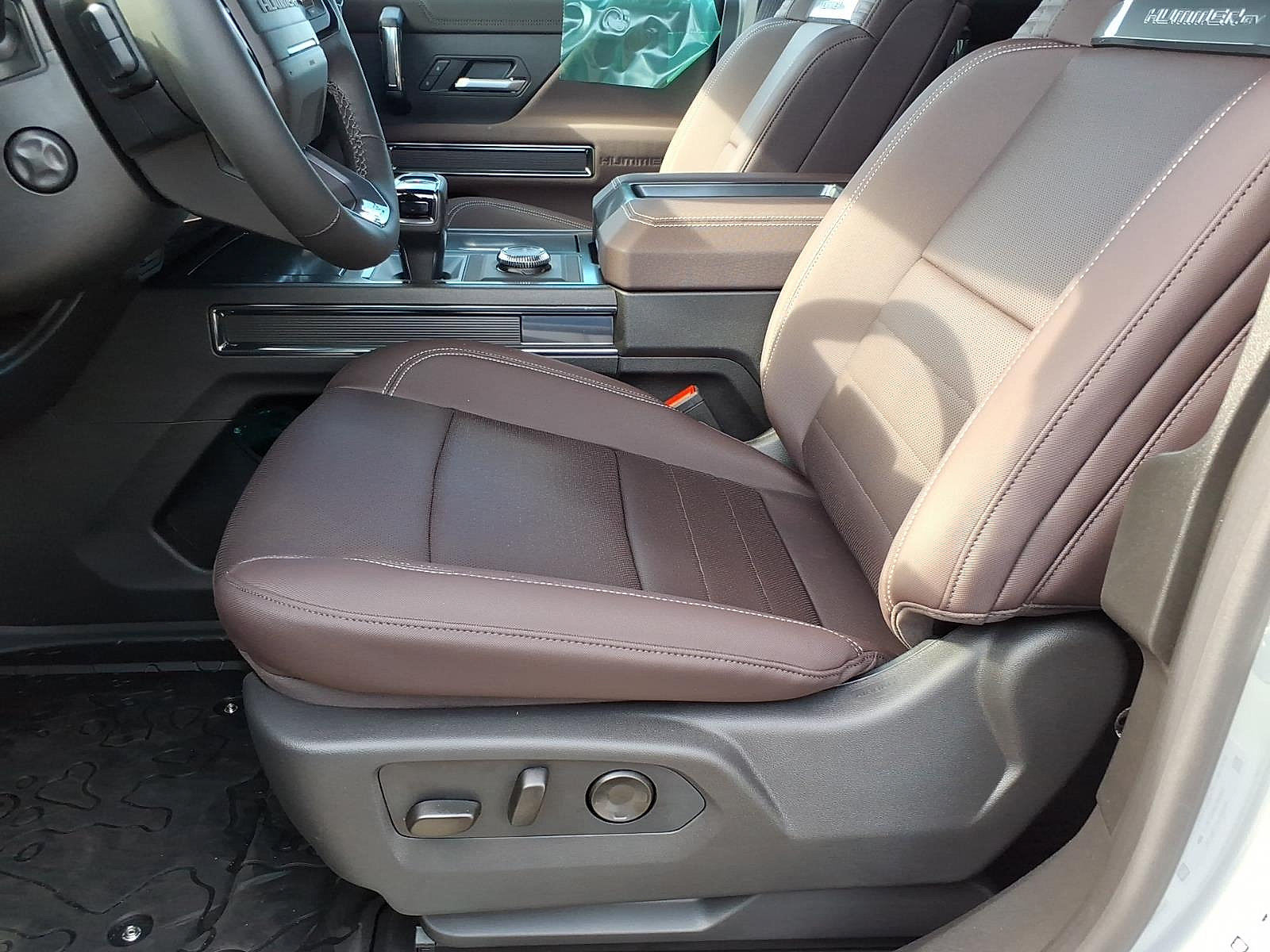New 2026 GMC Hummer EV 4x4 Crew Cab image 13