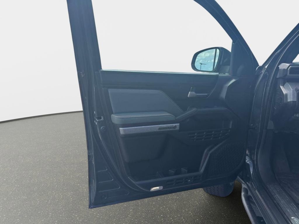 New 2025 Toyota Tacoma Trailhunter image 10