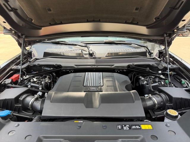 New 2026 Land Rover Defender 130 V8 AWD/4WD image 19