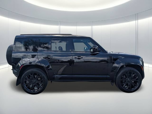 New 2026 Land Rover Defender 110 OCTA AWD/4WD image 6