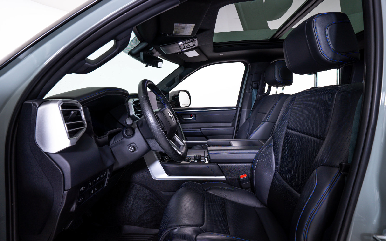 Used 2024 Toyota Tundra Platinum AWD/4WD image 16