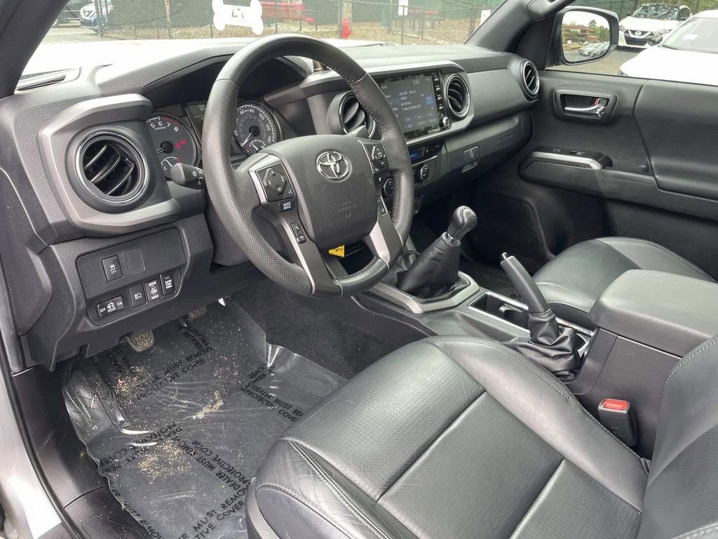 Used 2022 Toyota Tacoma TRD Off-Road w/ TRD Premium Off Road Package image 15