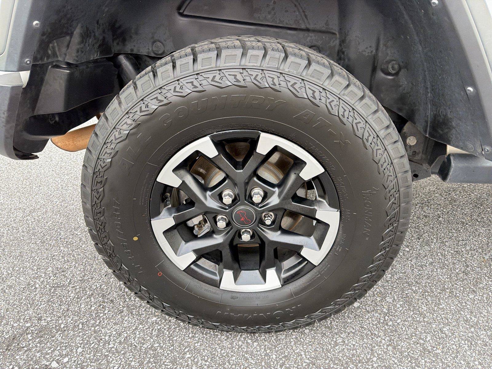 Used 2025 Jeep Wrangler Unlimited Rubicon AWD/4WD image 16
