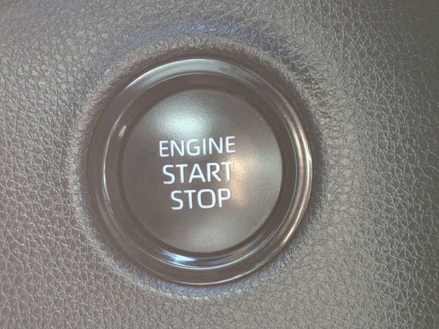 Used 2025 Toyota Tundra SR5 AWD/4WD image 25