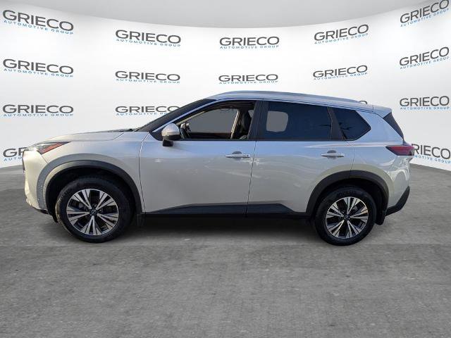 Certified 2022 Nissan Rogue SV w/ SV Premium Package AWD/4WD image 4