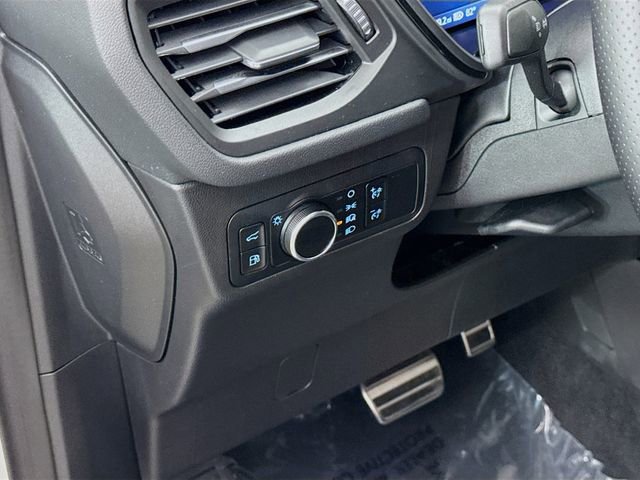 Used 2024 Ford Escape ST-Line w/ Equipment Group 301A image 10