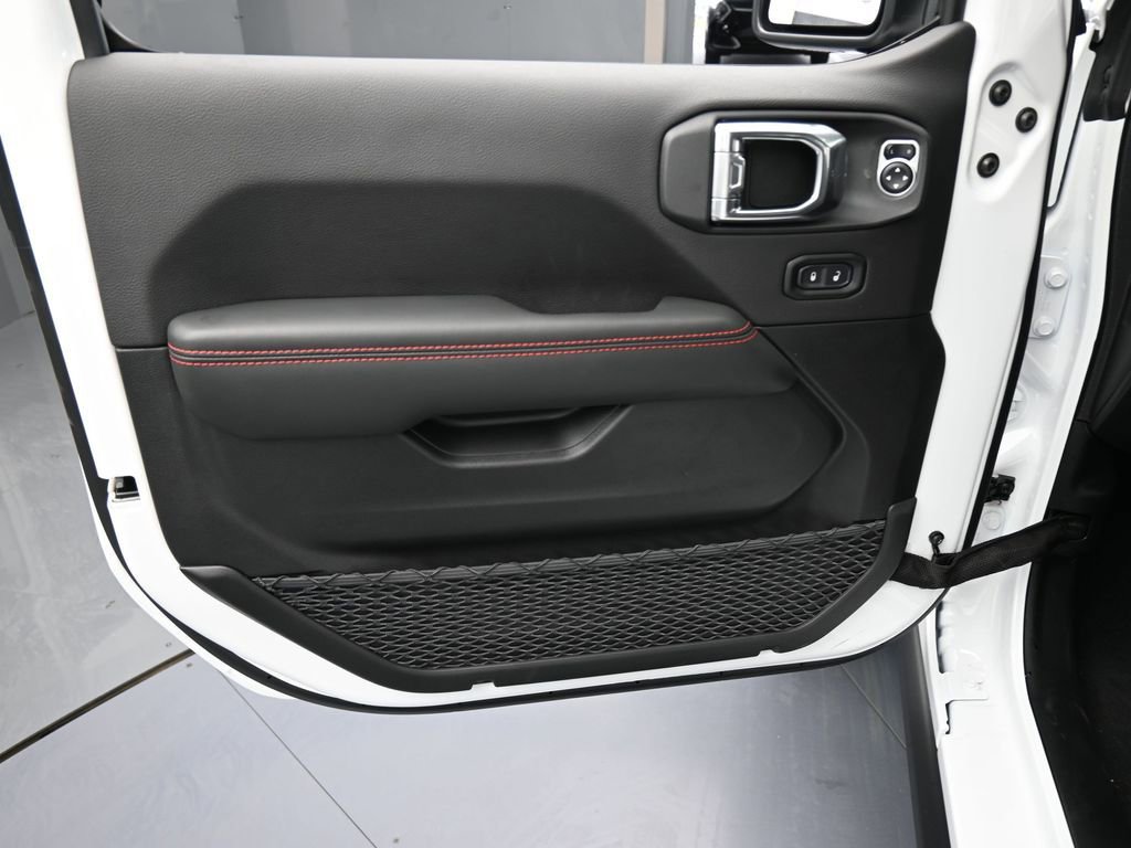 New 2026 Jeep Gladiator Rubicon w/ Steel Power Dome Hood Package AWD/4WD image 12