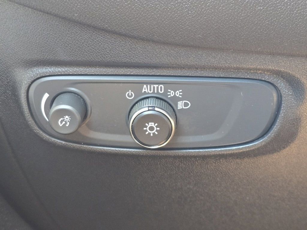 Used 2024 Chevrolet Equinox LT w/ LPO, Floor Liner Package image 27