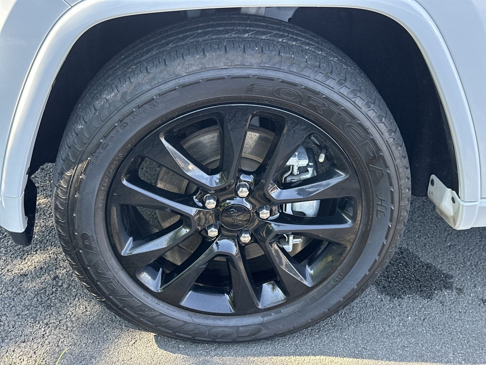 Used 2022 Jeep Grand Cherokee Laredo X AWD/4WD image 13