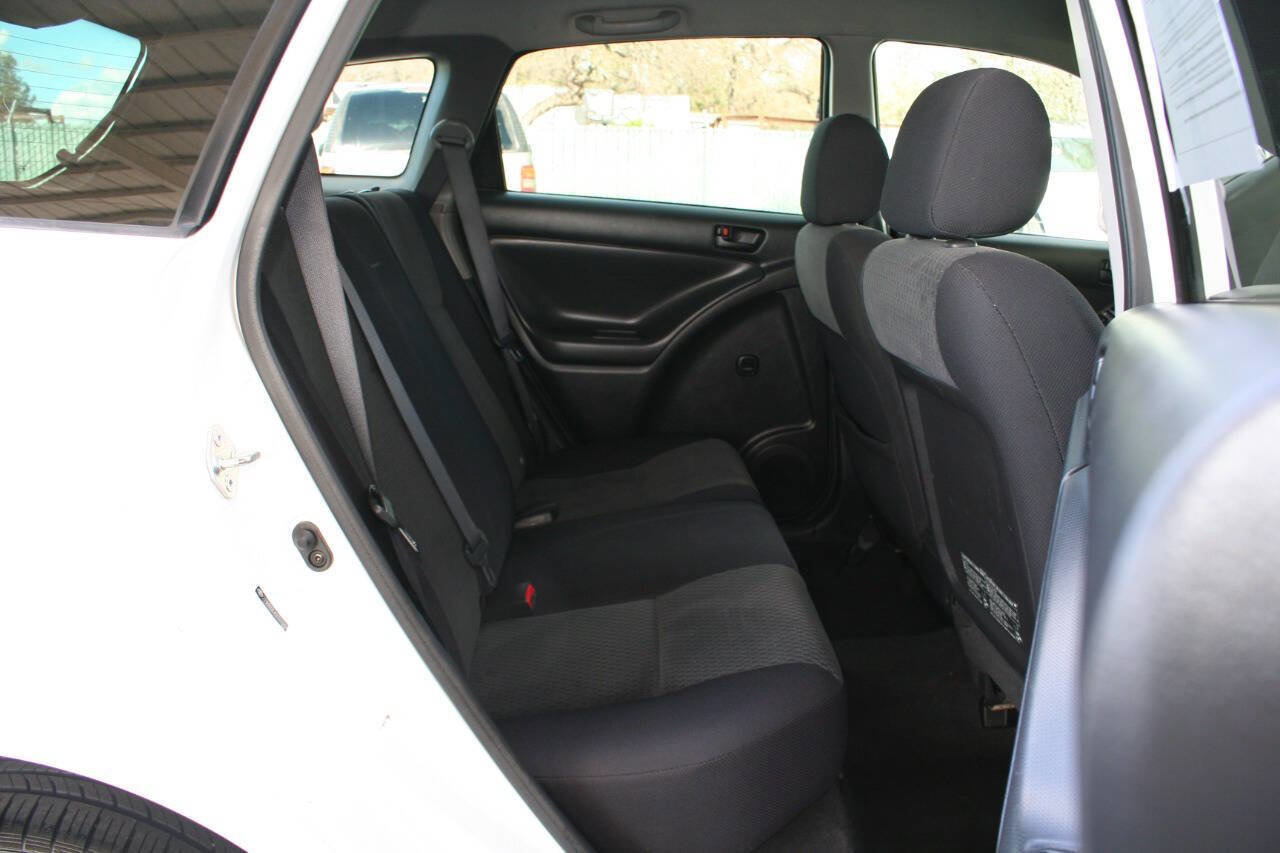 Used 2005 Toyota Matrix image 18