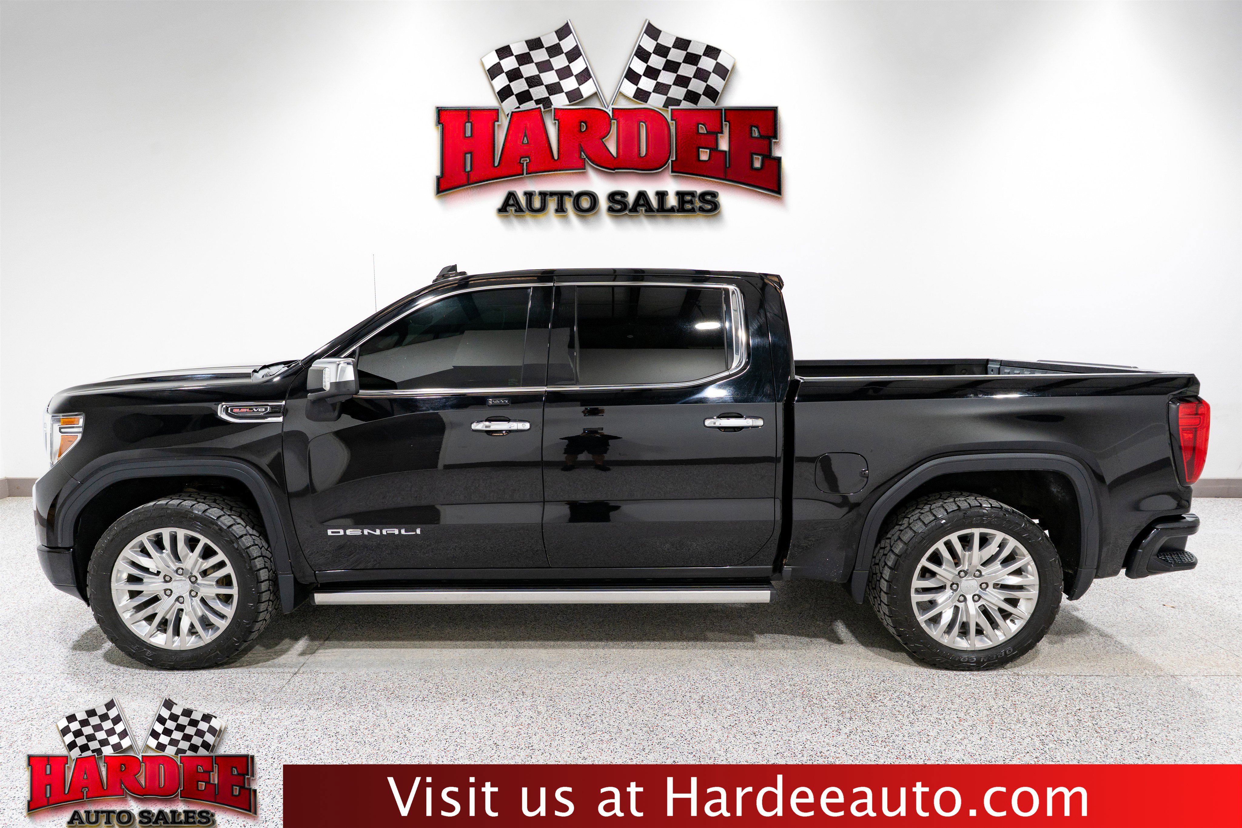 Used 2019 GMC Sierra 1500 Denali w/ Denali Ultimate Package AWD/4WD image 1