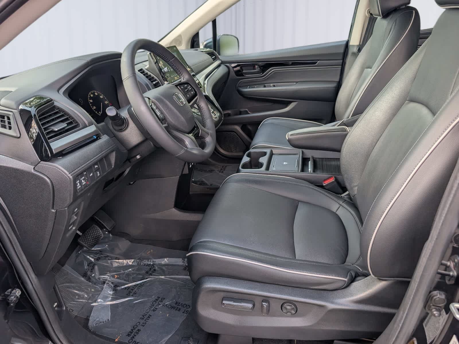 Certified 2025 Honda Odyssey Touring image 20