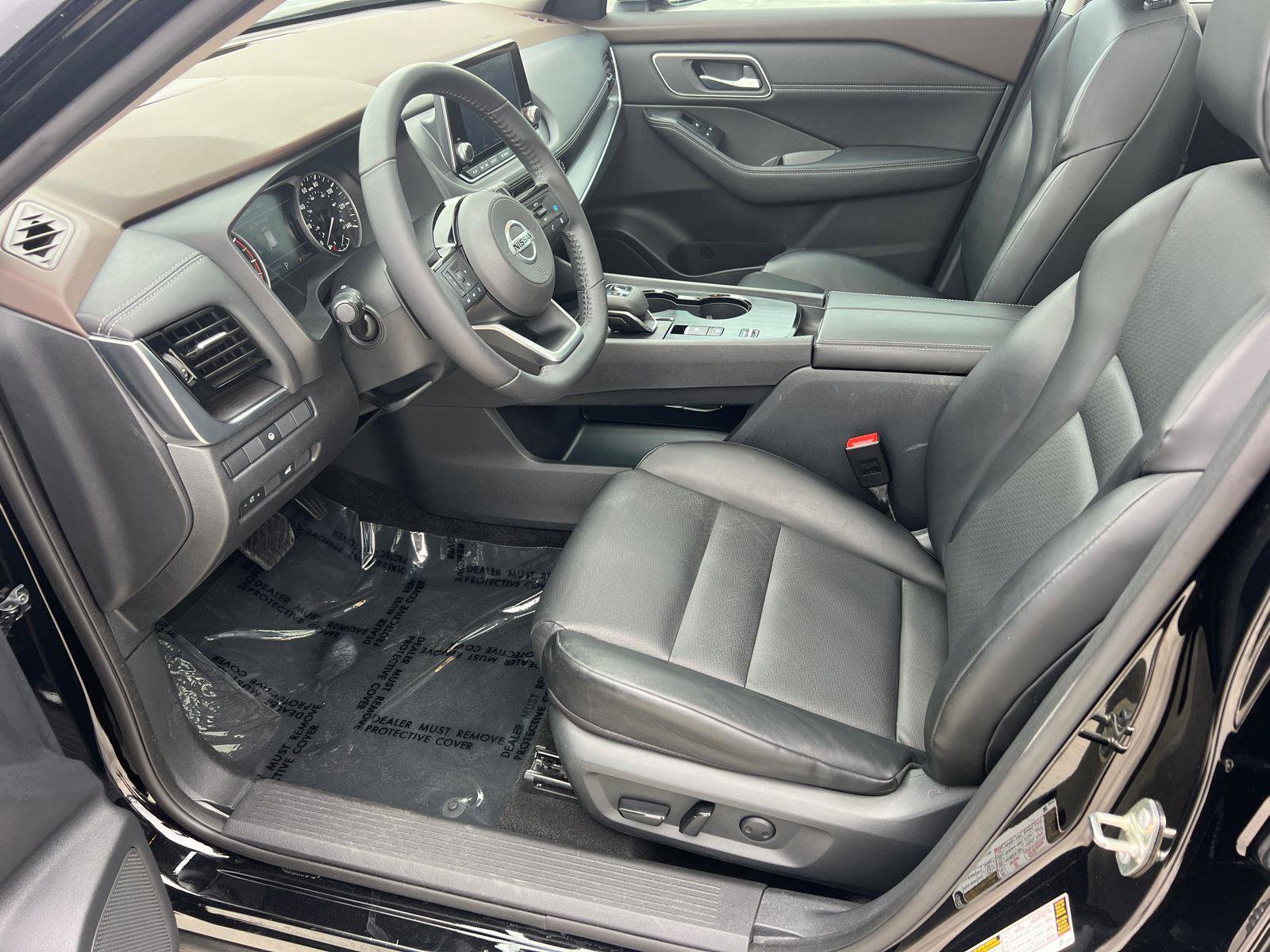 Used 2021 Nissan Rogue SV w/ Premium Package image 9