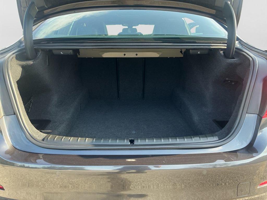 Used 2018 BMW 540i xDrive AWD/4WD image 17