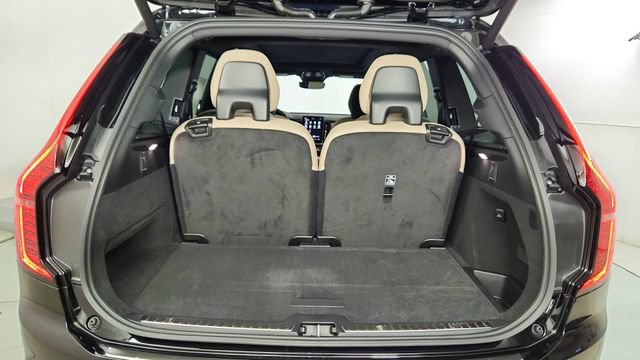 New 2026 Volvo XC90 T8 Plus w/ Protection Package Premier AWD/4WD image 40