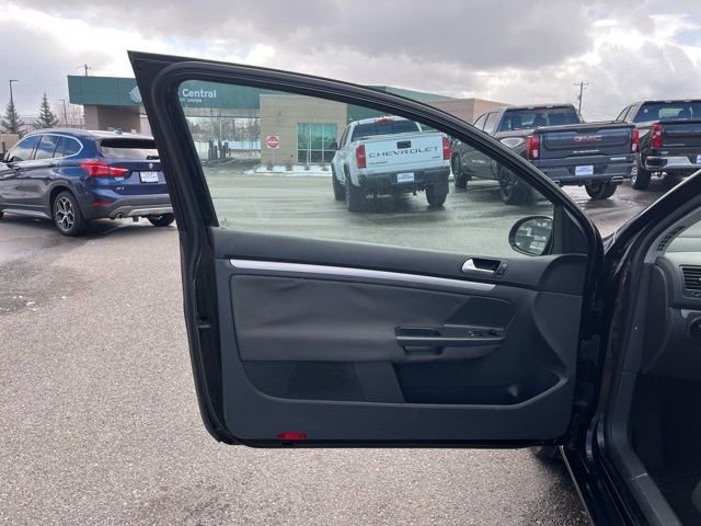 Used 2008 Volkswagen Rabbit S image 26