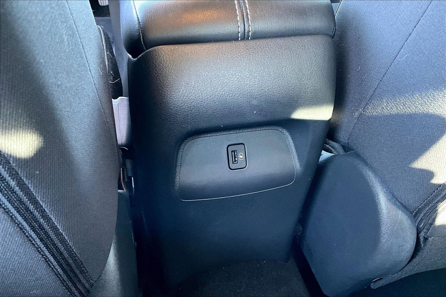 Certified 2022 Nissan Sentra SV w/ Electronics Package FWD image 10