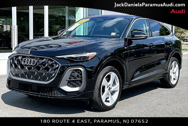 Used 2025 Audi Q5 Premium Plus w/ Premium Plus AWD/4WD image 1