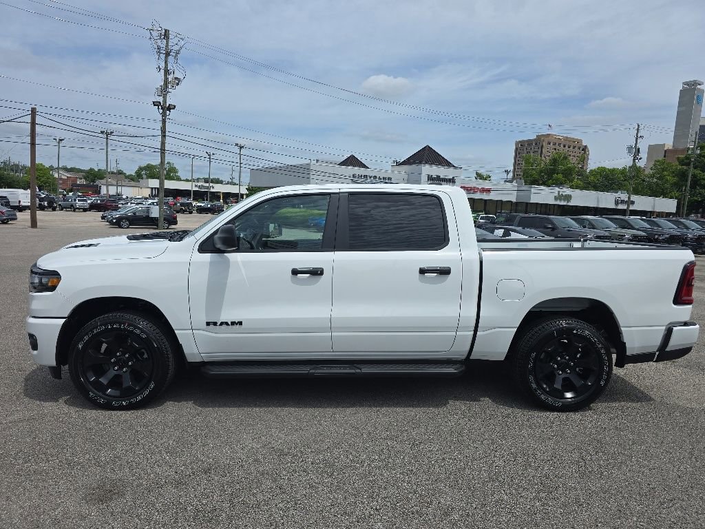 New 2026 RAM 1500 Express AWD/4WD image 6