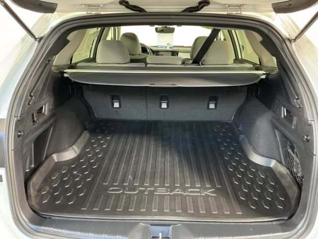 Used 2022 Subaru Outback Premium AWD/4WD image 10