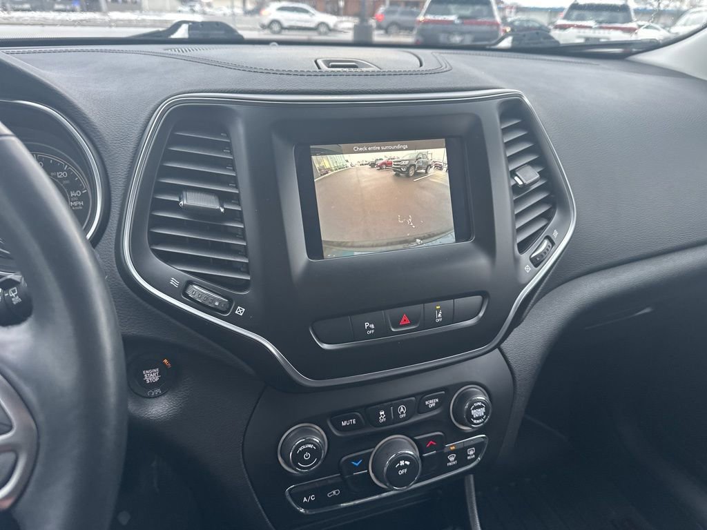 Used 2021 Jeep Cherokee Latitude Lux image 16