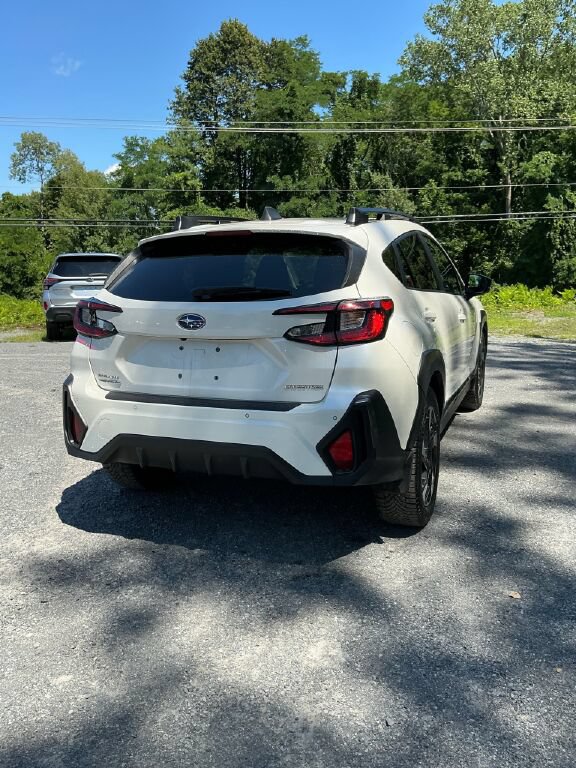 Used 2024 Subaru Crosstrek 2.5i Limited AWD/4WD image 5