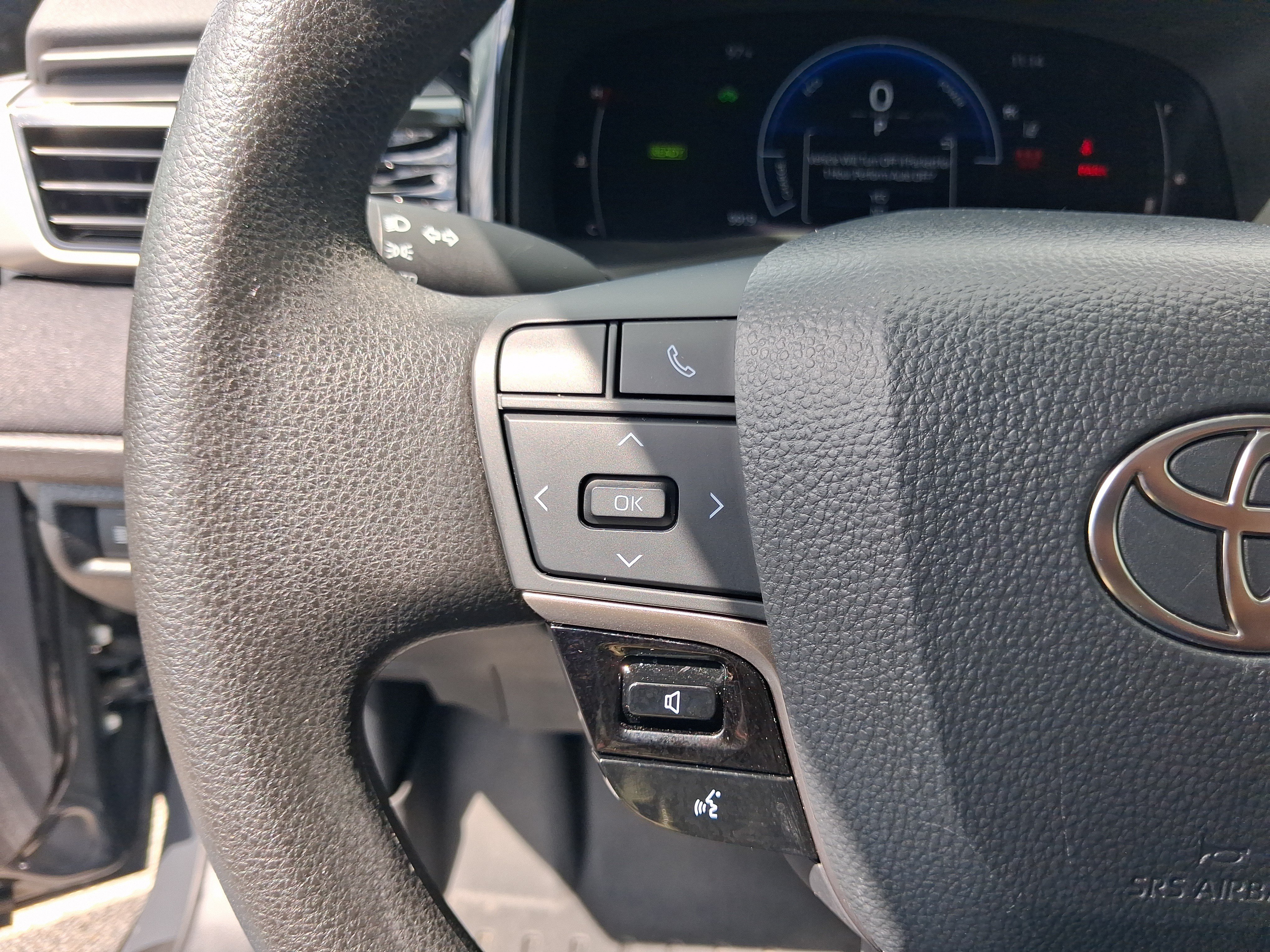 Used 2026 Toyota Camry LE FWD image 17