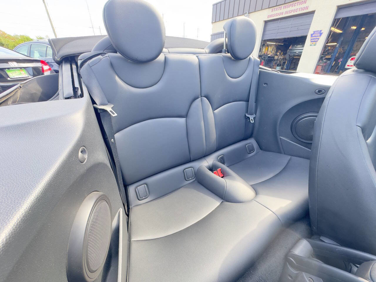 Used 2015 MINI Cooper Convertible image 12