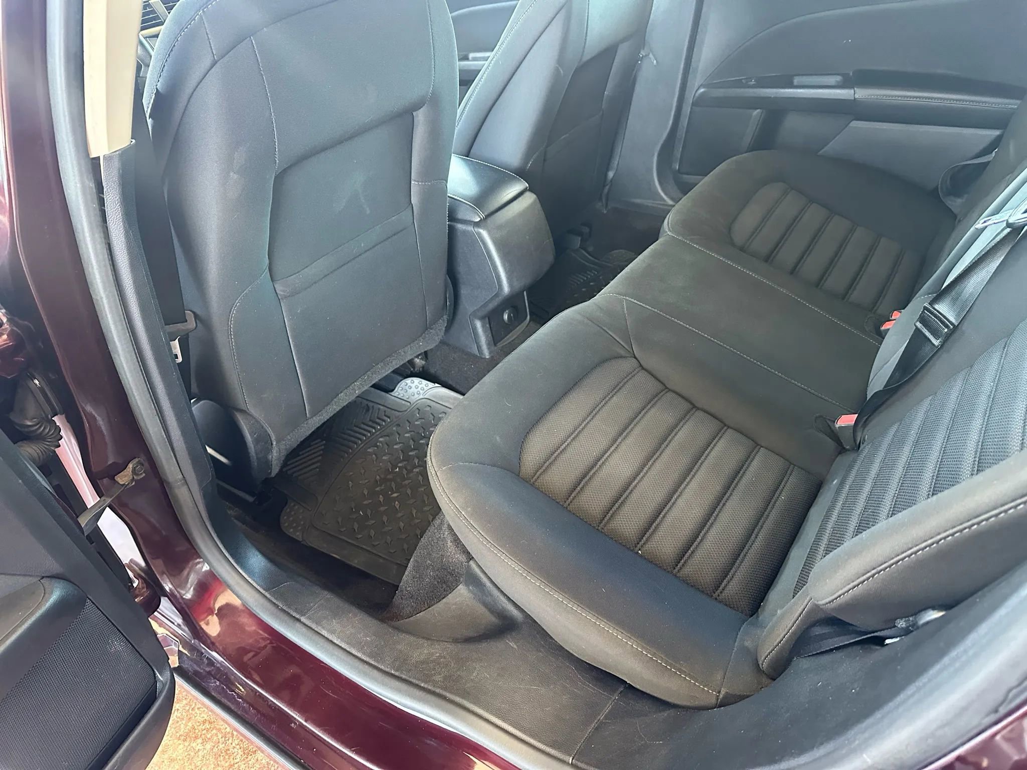 Used 2018 Ford Fusion SE image 22