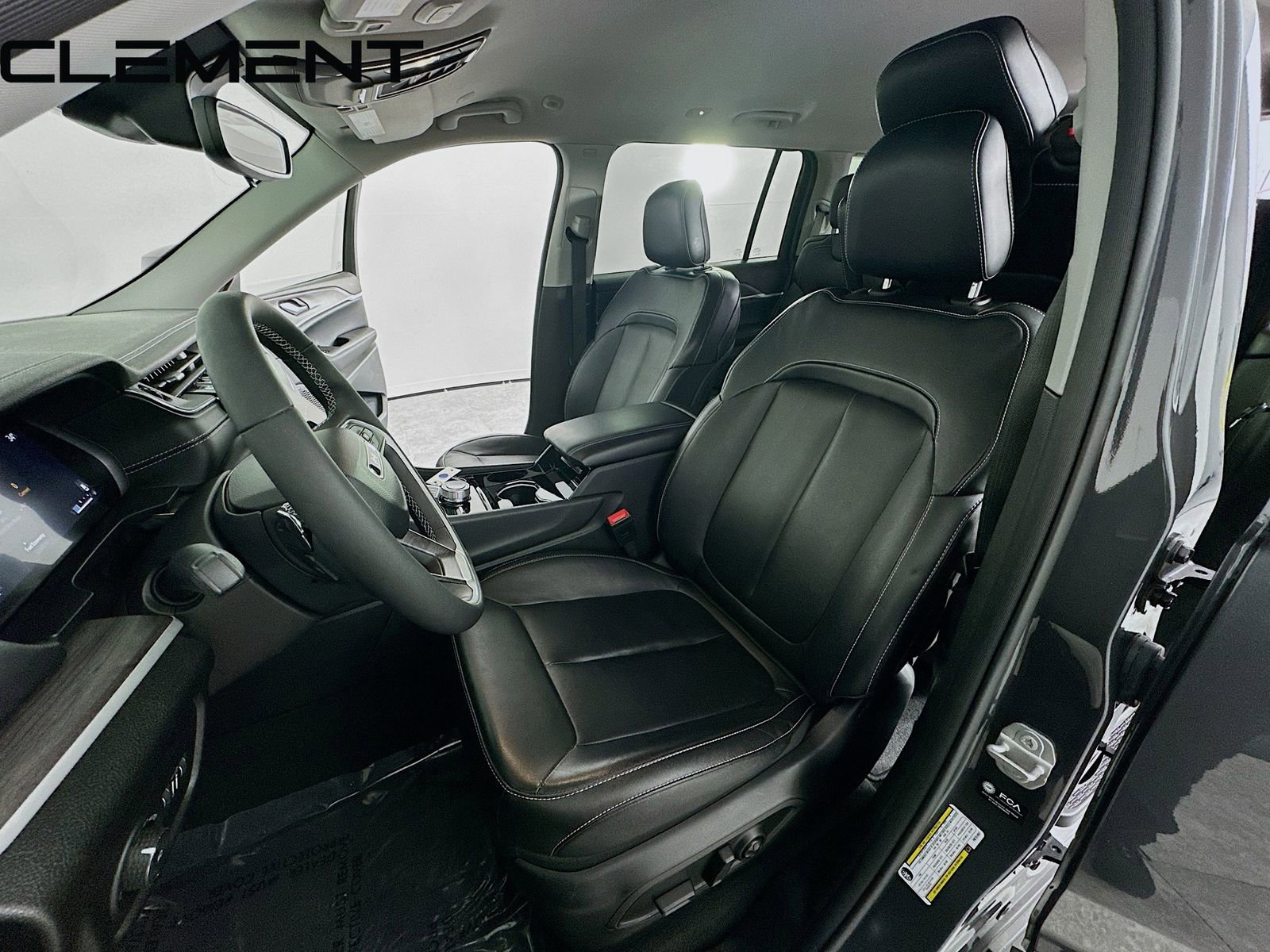 Used 2023 Jeep Grand Cherokee L Limited w/ Trailer Tow Group (B) image 29