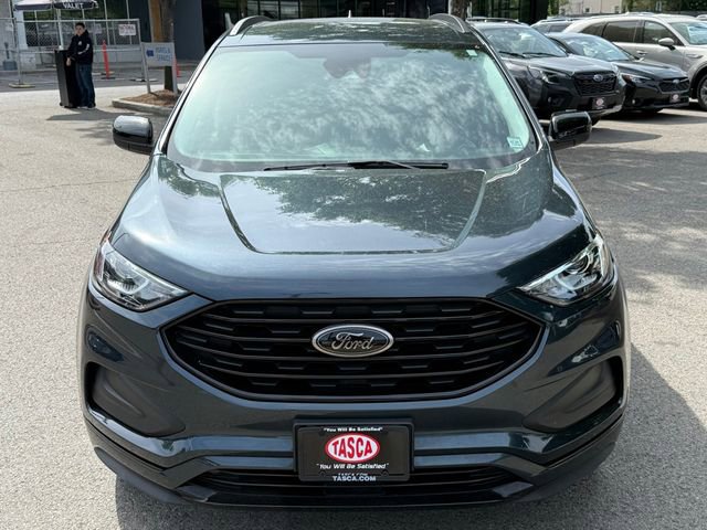 Used 2023 Ford Edge SE w/ Black Appearance Package AWD/4WD image 2