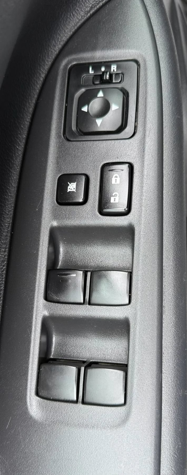 Used 2015 Mitsubishi Outlander ES FWD image 21
