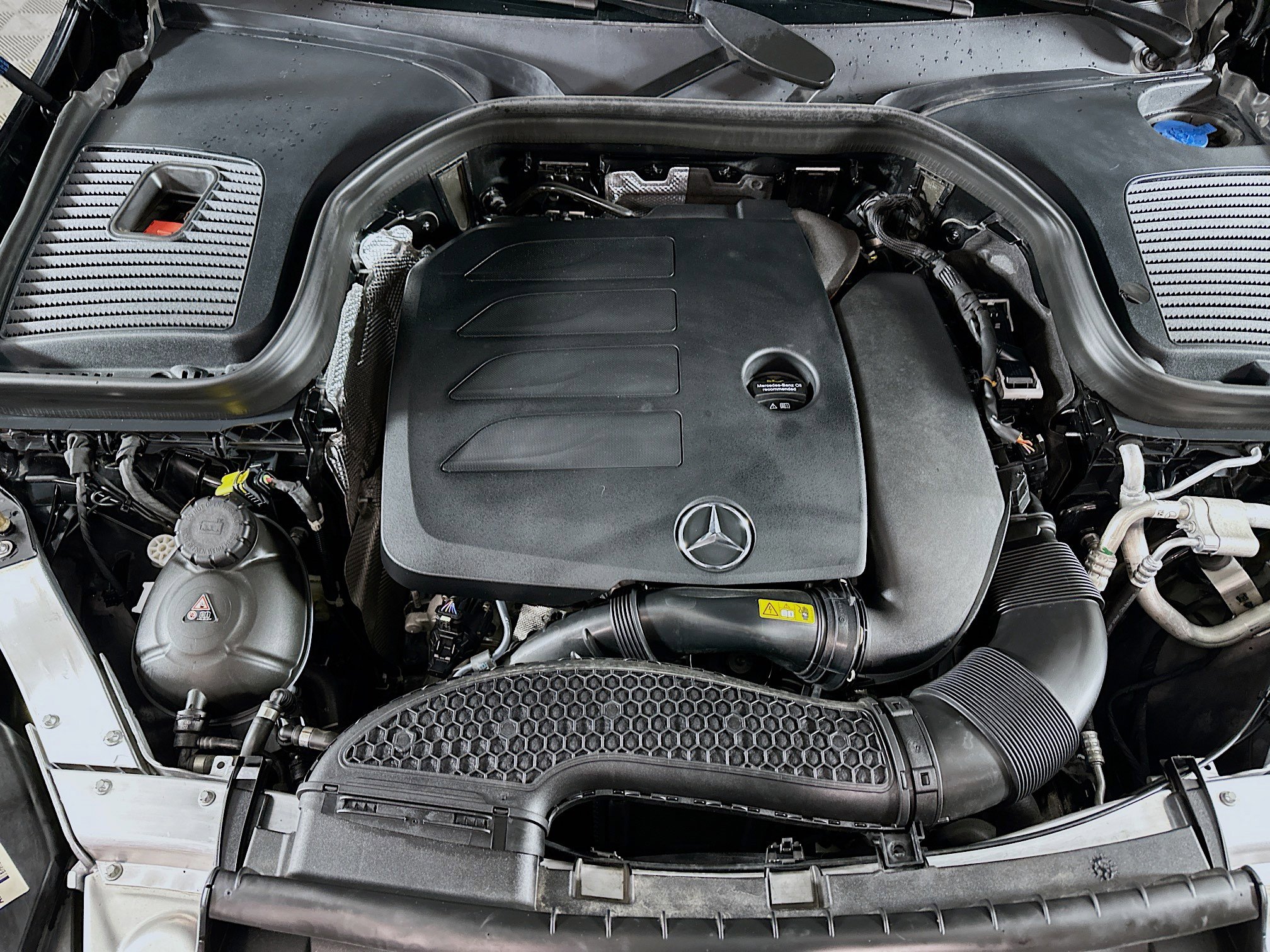 Used 2022 Mercedes-Benz GLC 300 image 34